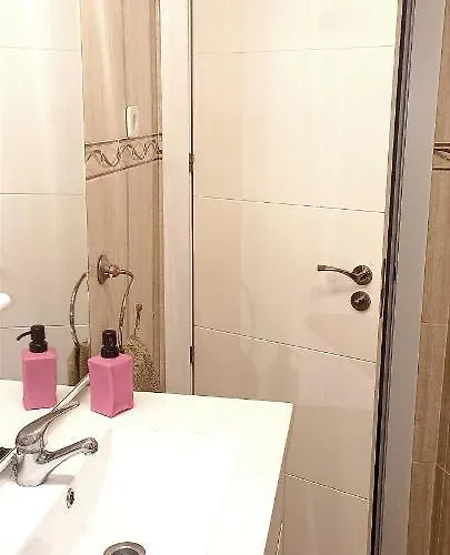 5 شقة كالافيل